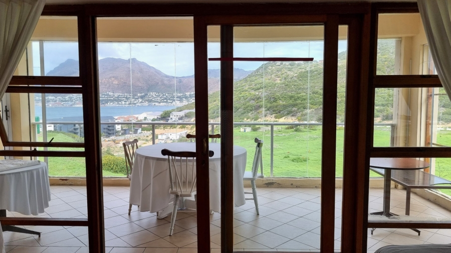 7 Bedroom Property for Sale in Glen Marine Western Cape